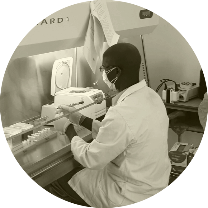 Dr. Gama Bandawe in lab